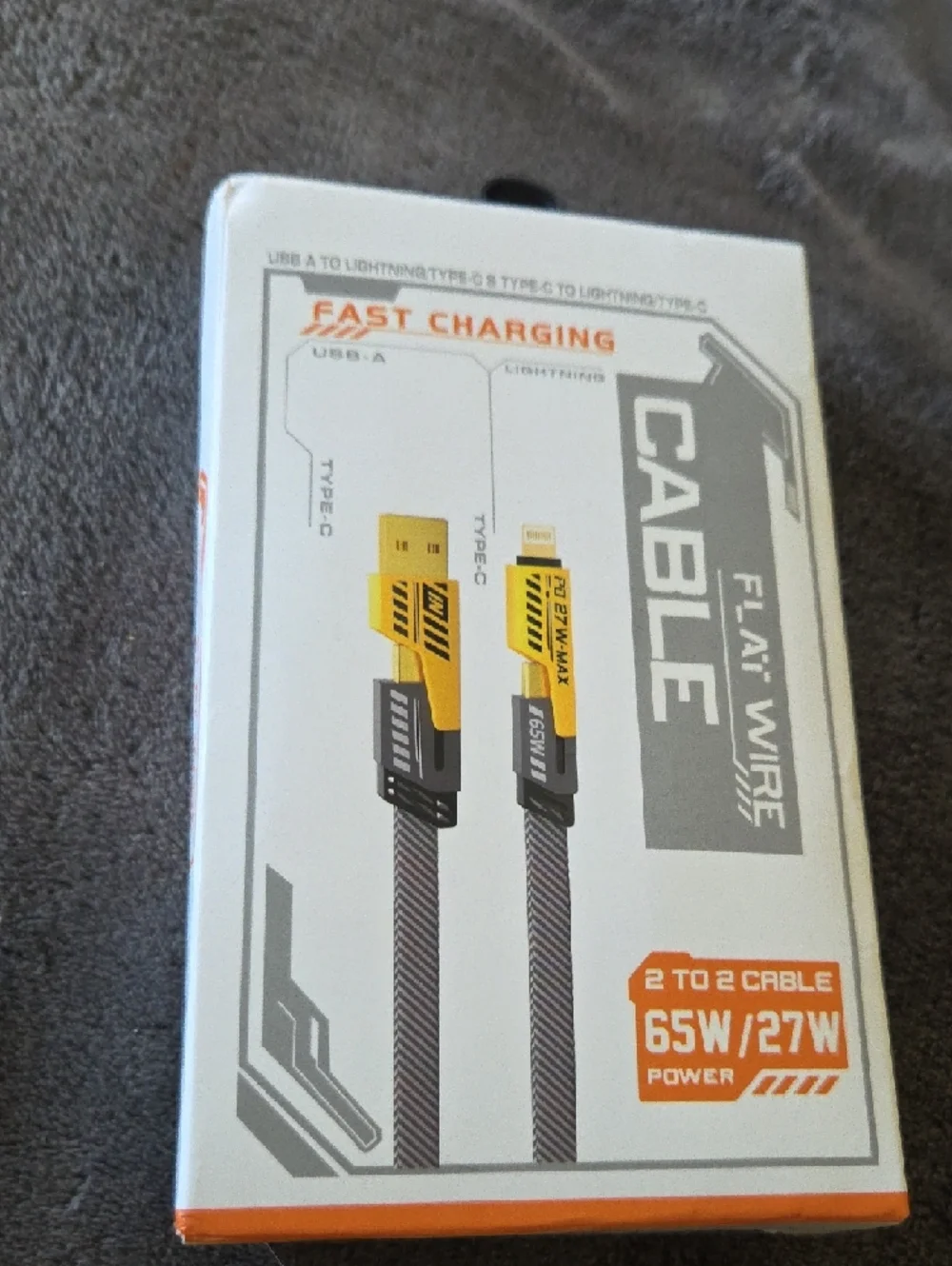 Fast Charging Flat Wire USB-C/Lightning Cable in Yellow and Black